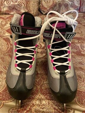 Bauer women’s Gray Pink Ice Skates
